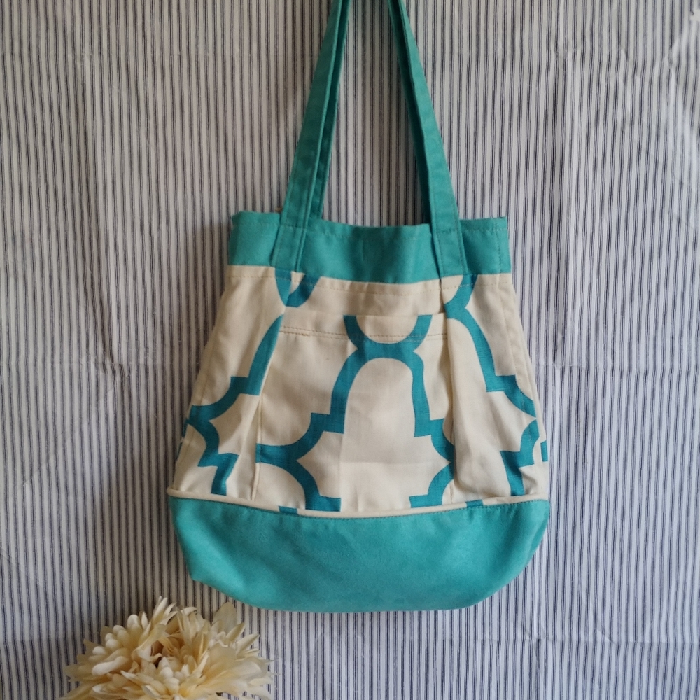 Bag - Picture 2 of 5